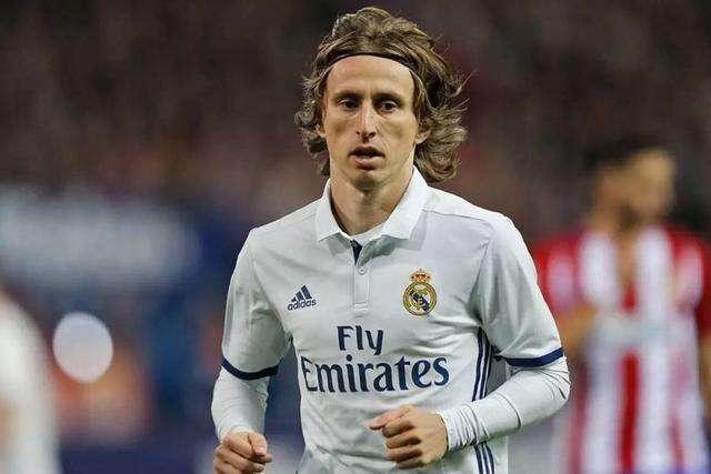 中国电竞上半年收入127亿直播占大头，电竞成促消费新引擎